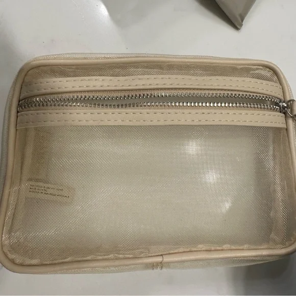 Trish McEvoy Black Lace makeup planner - Picture 10 of 11